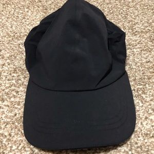 Lululemon baller hat